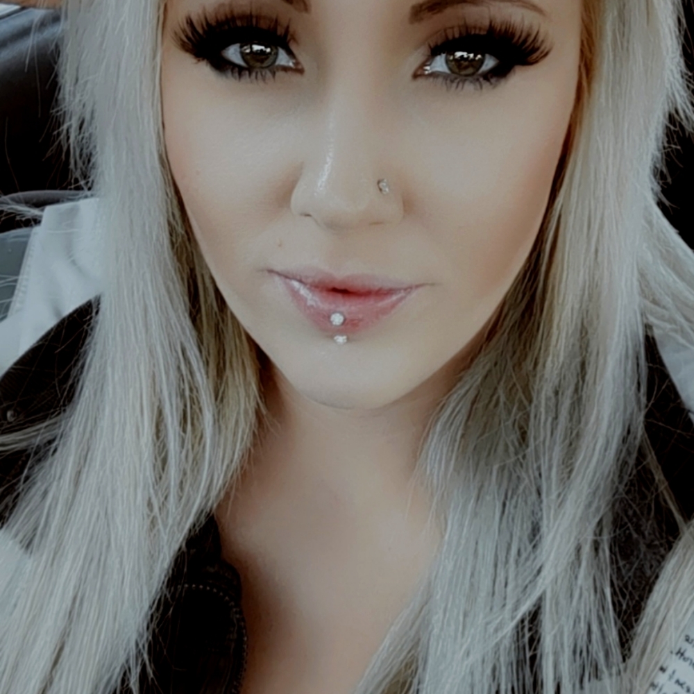 Meet your Posher, Raychelle